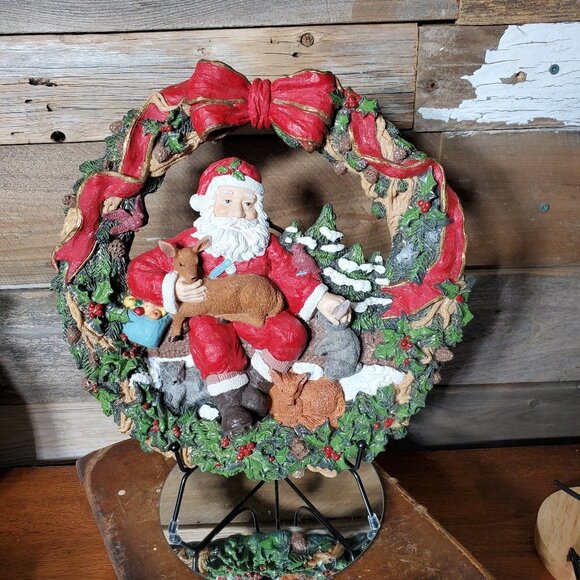 Ceramic Christmas Wreath - Santa and Woodland Animals - Picture 9 of 9